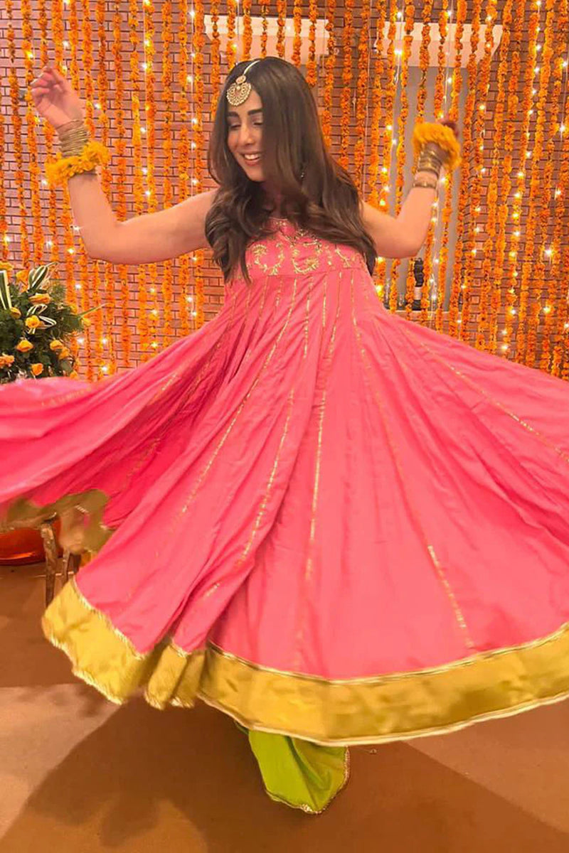 Ushna Shah Outfit