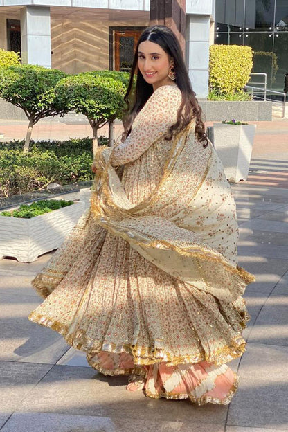 Unzila Khalid in our customised block printed outfit with kamdani