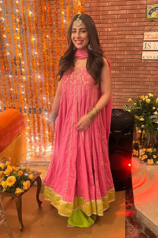 Ushna Shah Outfit