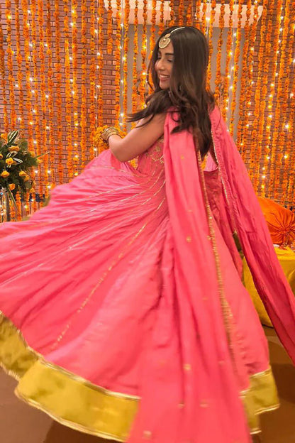 Ushna Shah Outfit