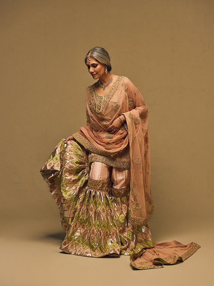 MADHUR