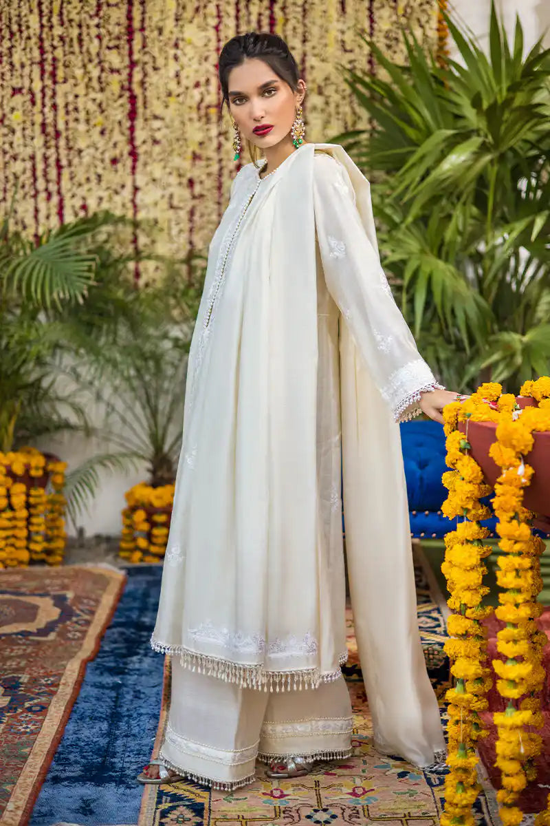 Sazaposh - Ivory White Kurta by The Pink Tree Company, view 2