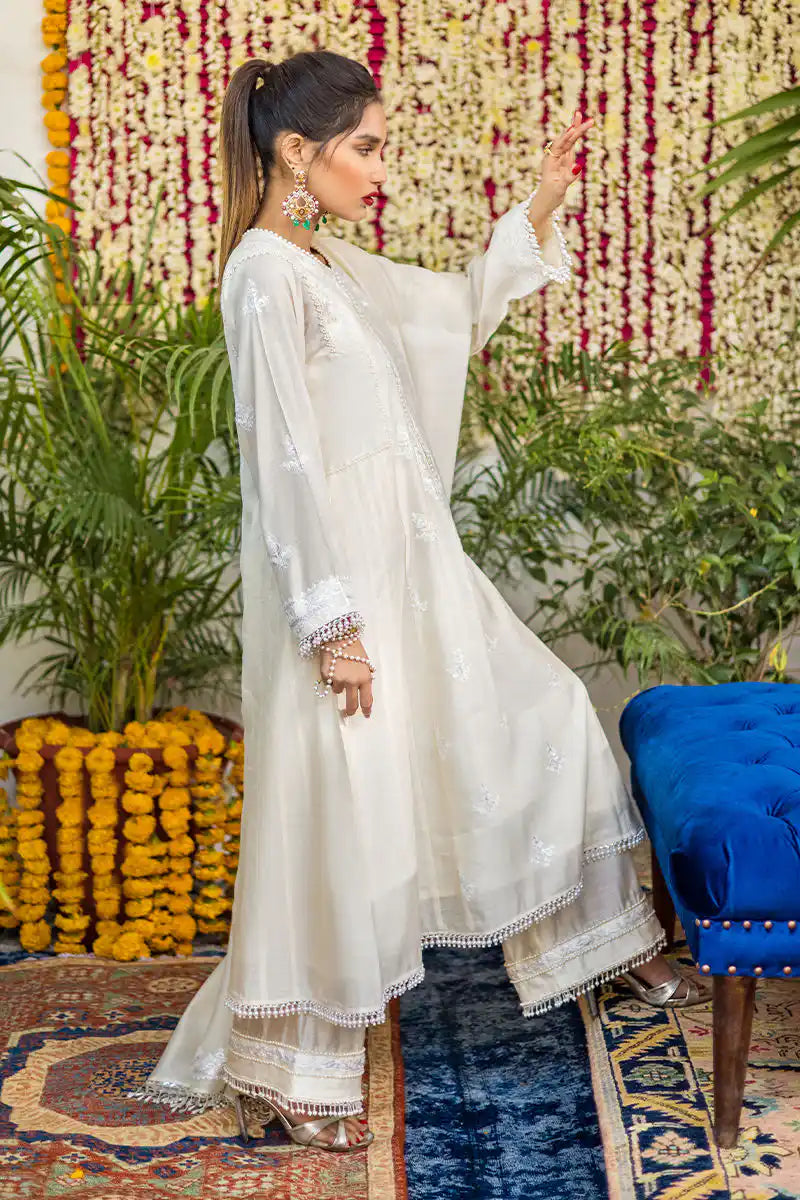 Sazaposh - Ivory White Kurta by The Pink Tree Company, view 3